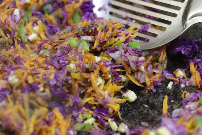 making veg filling for dim sum