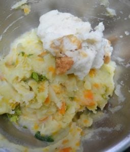 Bread added to mashed potatoes