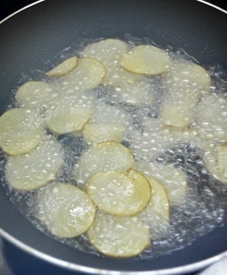Making potato chips recipe