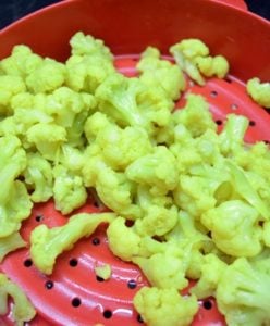 cauliflower korma step1