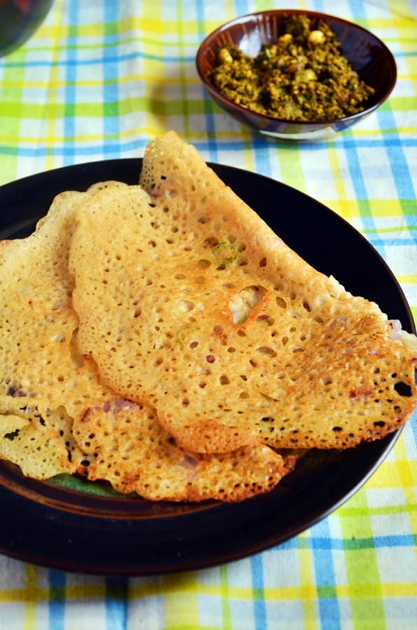 Oats dosa served with chutney