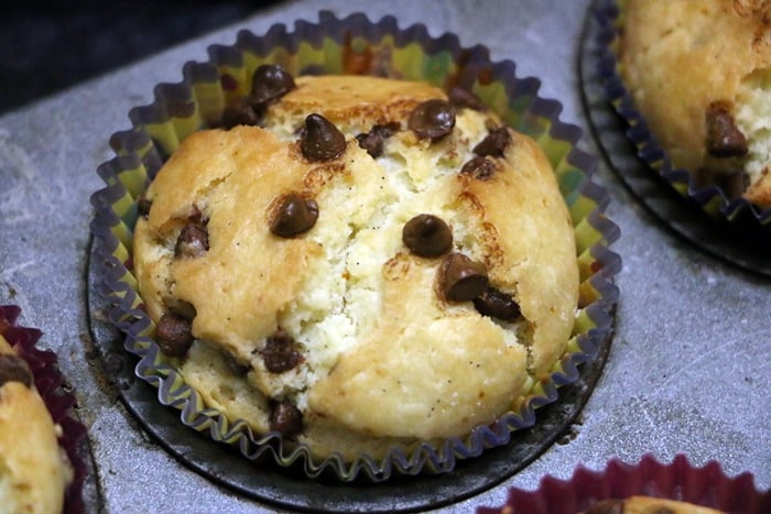 eggless chocolate chip muffins step 6