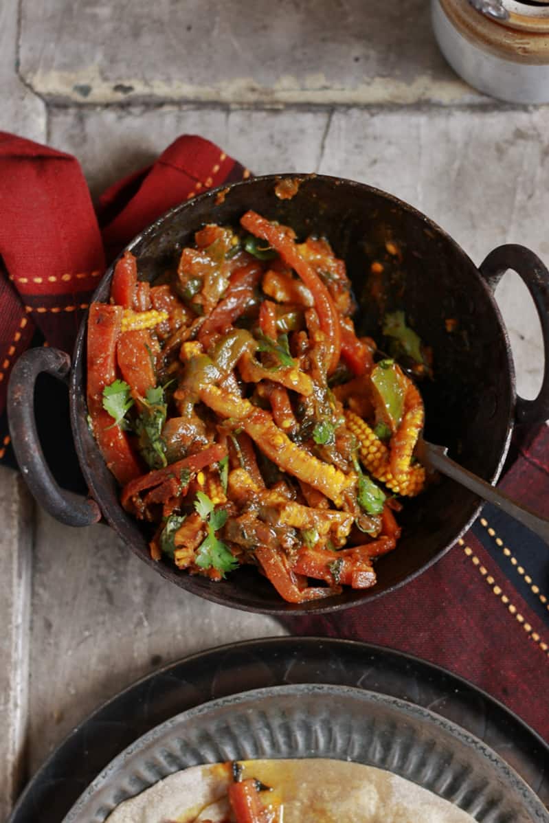 vegetable jalfrezi ready to serve