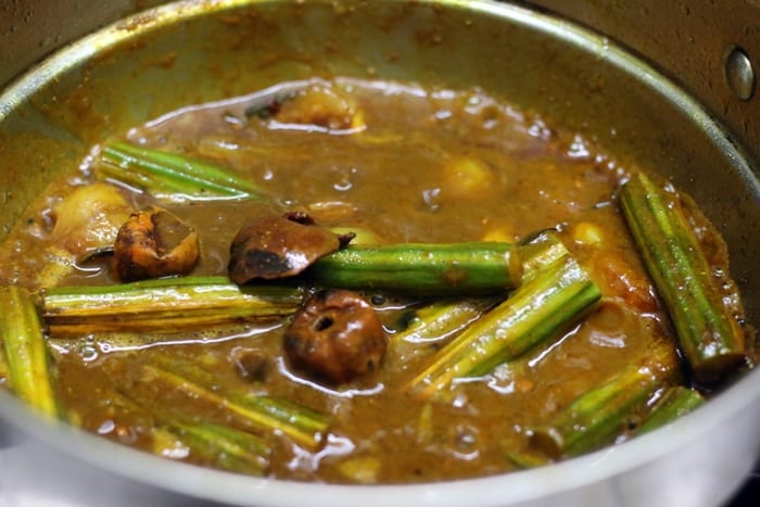 drumstick sambar recipe or murungakkai sambar recipe