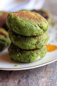 stack of crispy hara bhara kabab