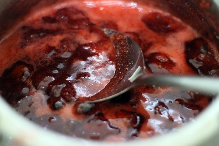 Homemade strawberry jam recipe