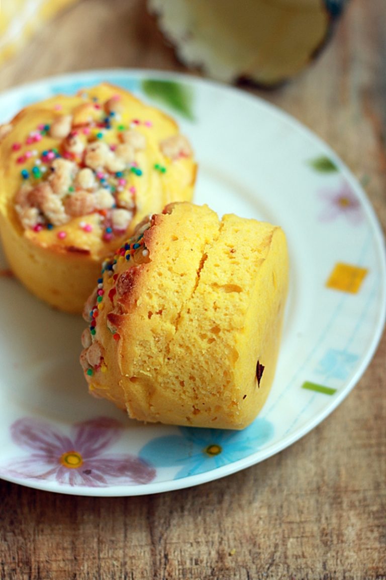 Mango muffins recipe, eggless mango muffins recipe