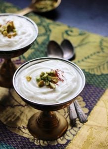 kesar pista shrikhand in a dessert bowl.