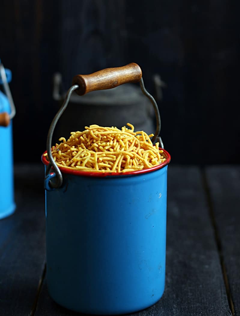 Crispy aloo bhujia served for snacks