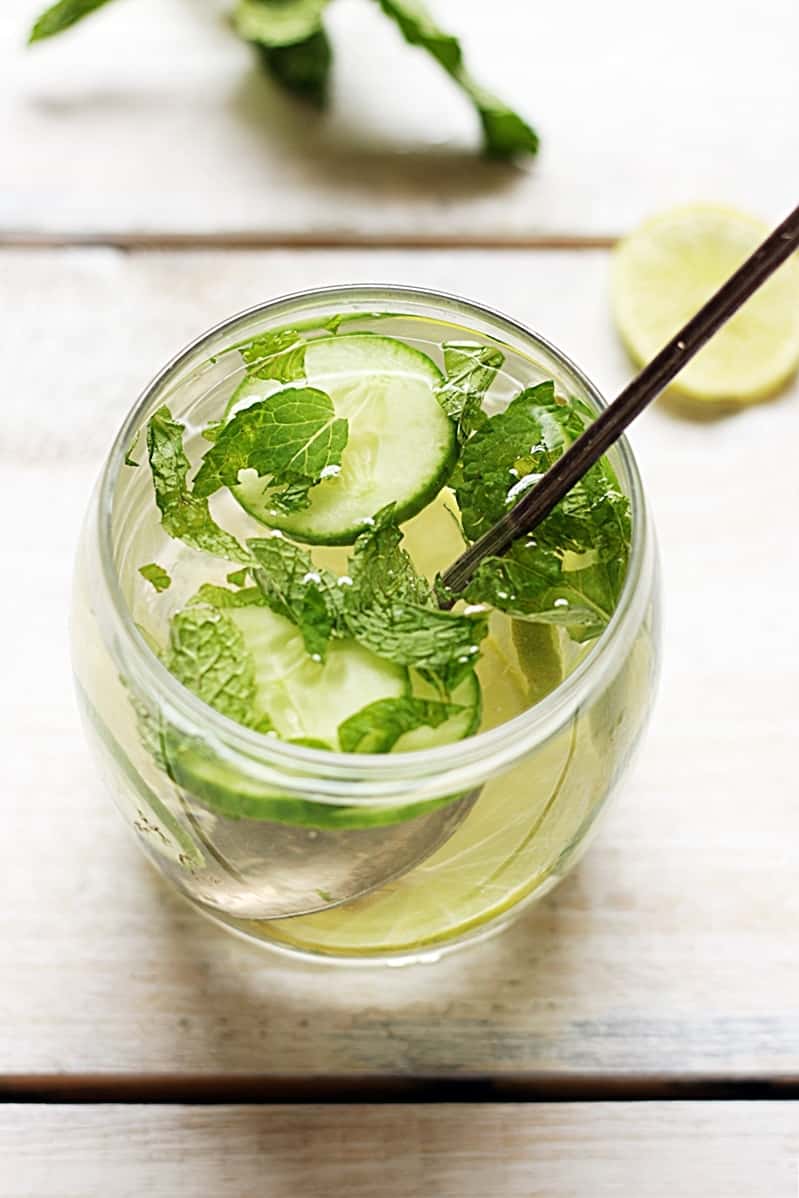 cucumebr-detox-water-recipe-b