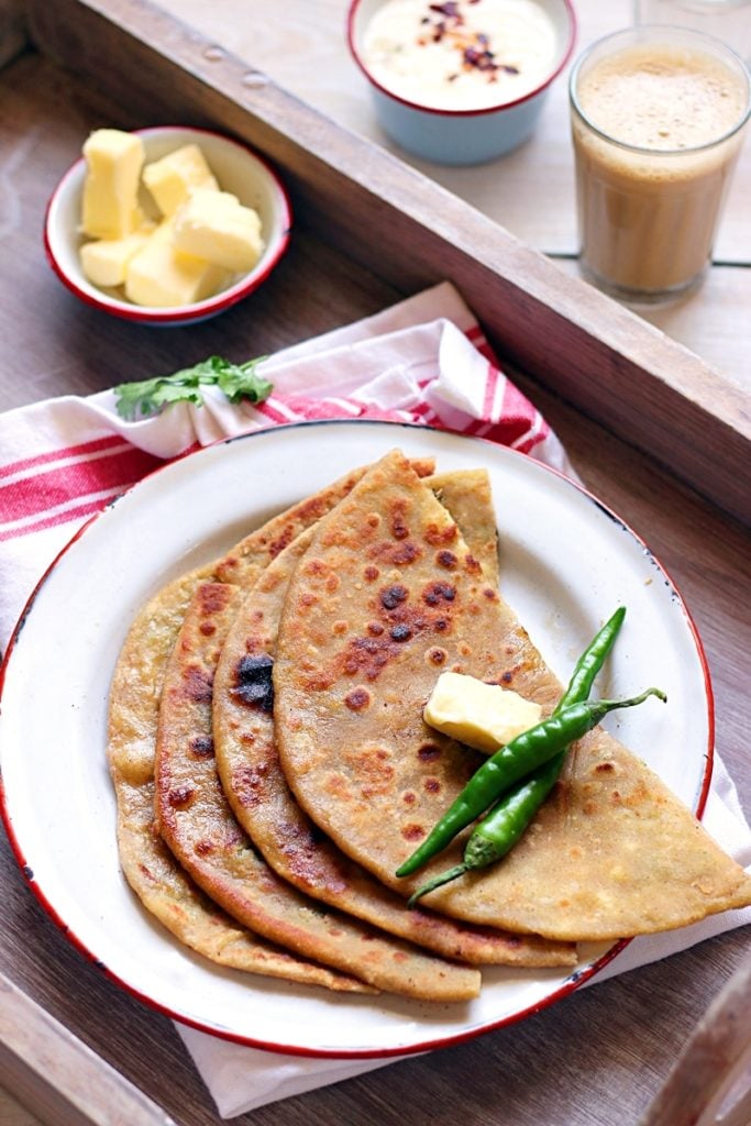 aloo paratha served with butter