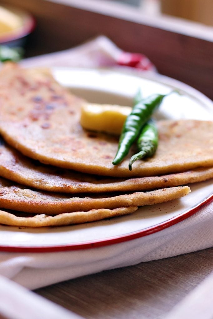 aloo paratha ready to serve