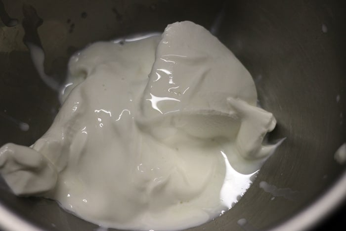 mango whipped cream with low fat cream step 1