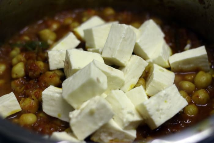 paneer chole recipe step5