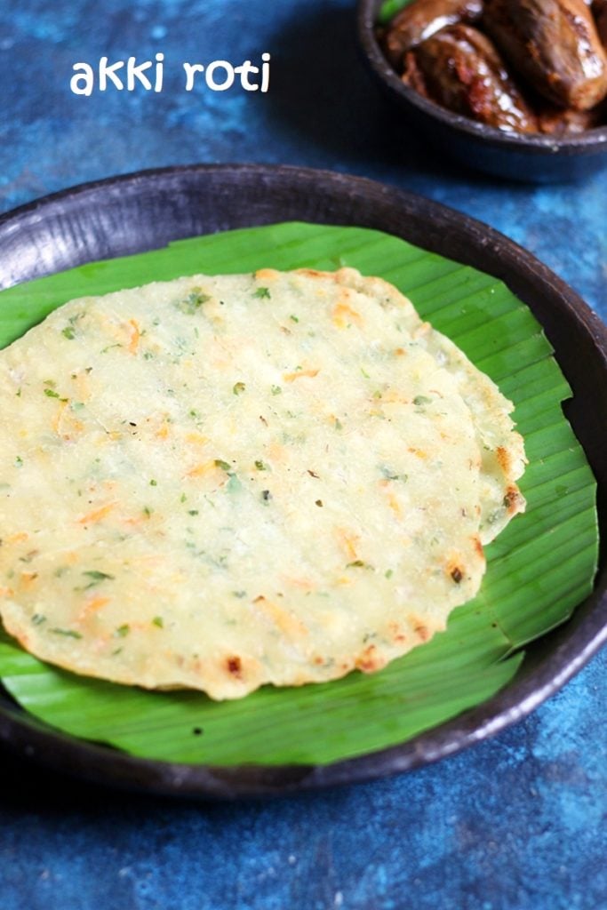 homemade akki roti served in a banana leaf