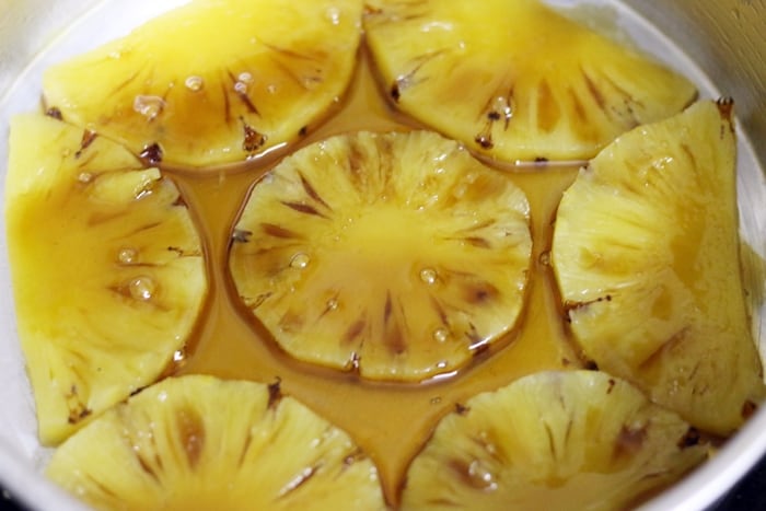 making pineapple upside down cake recipe
