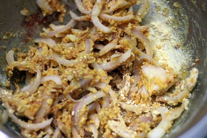 punjabi kadhi pakora recipe step 2