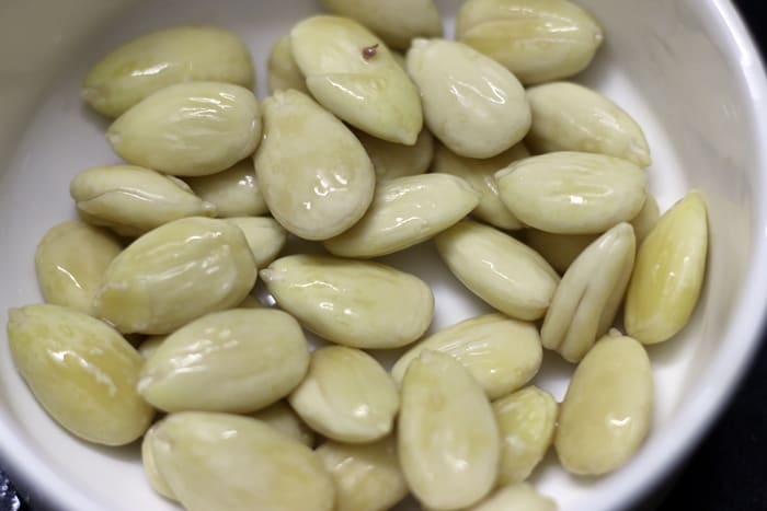 Step by step tutorial for blanching almonds at home