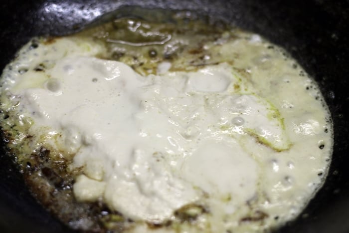 sauteing shahi paste for paneer curry