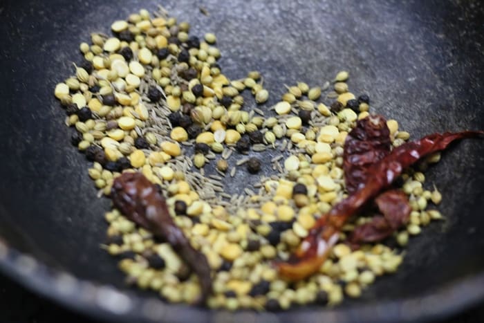 making freshly ground rasam powder for mysore rasam