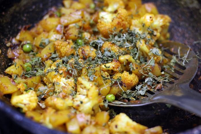 aloo gobi mutter recipe step 4