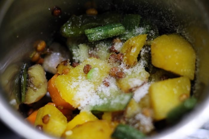 kadamba chutney recipe step 2