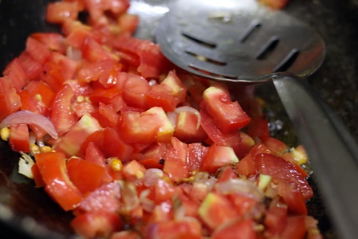 sautéing tomatoes