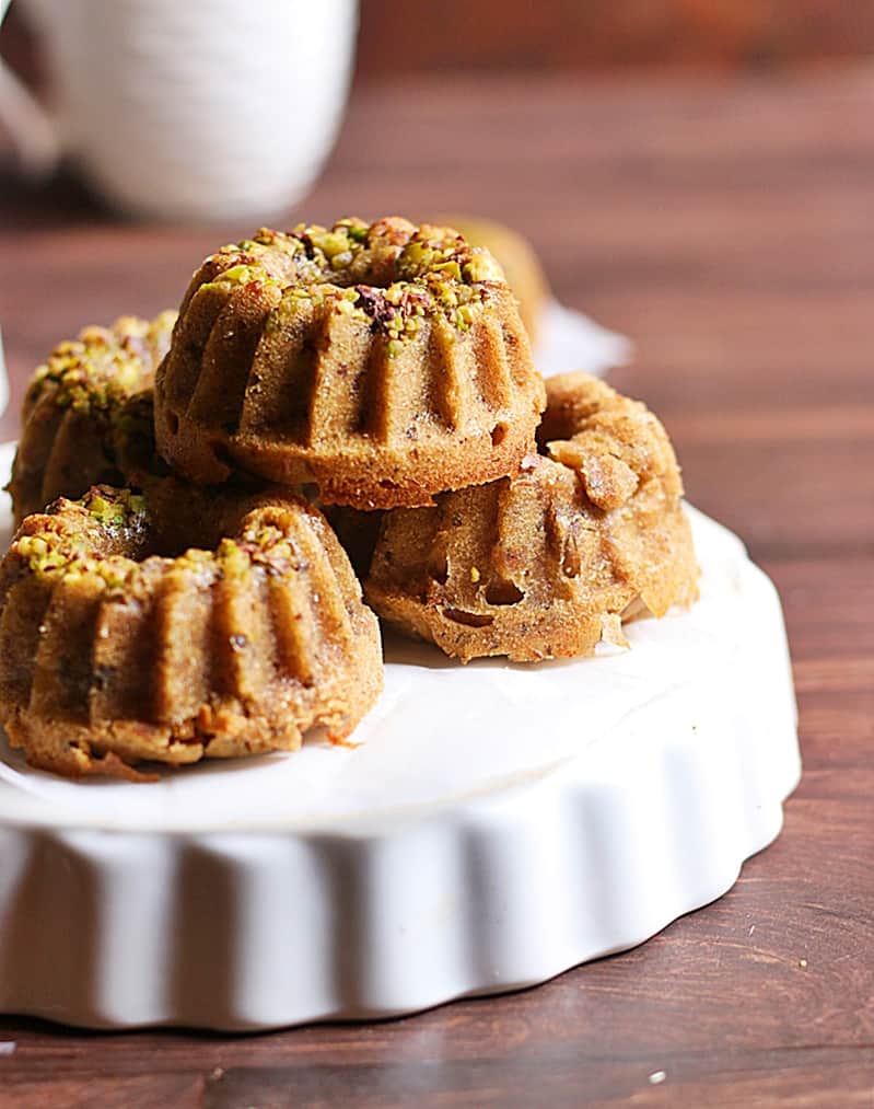 date walnut cake recipe