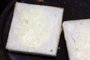 buttered bread slice