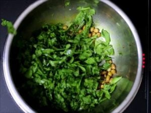 adding palak leaves for palak dal recipe