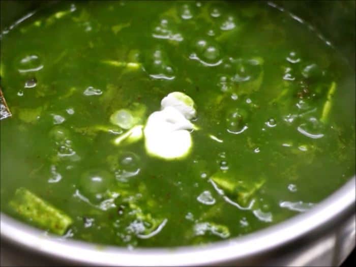 Fresh cream added to palak paneer