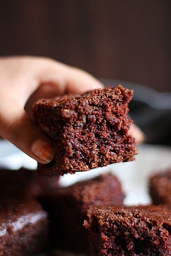 vegan chocolate cake-wacky cake