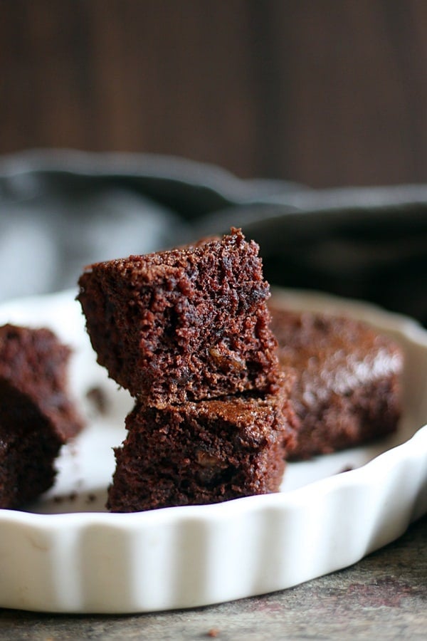 vegan chocolate cake-wacky cake