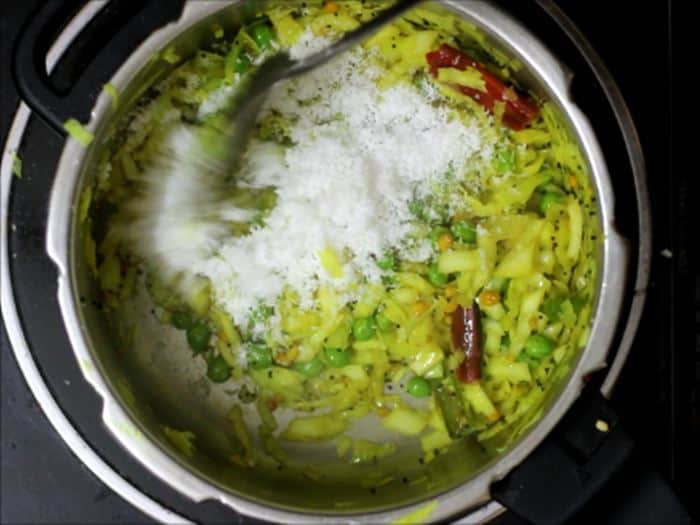 making cabbage poriyal recipe