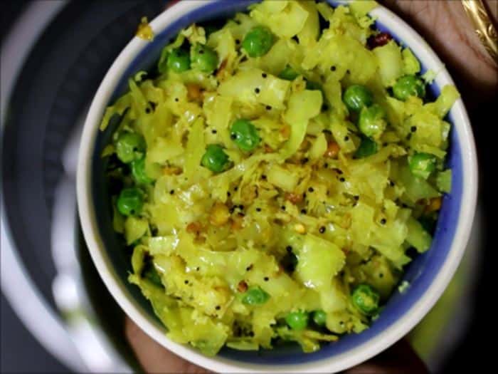 making cabbage poriyal recipe