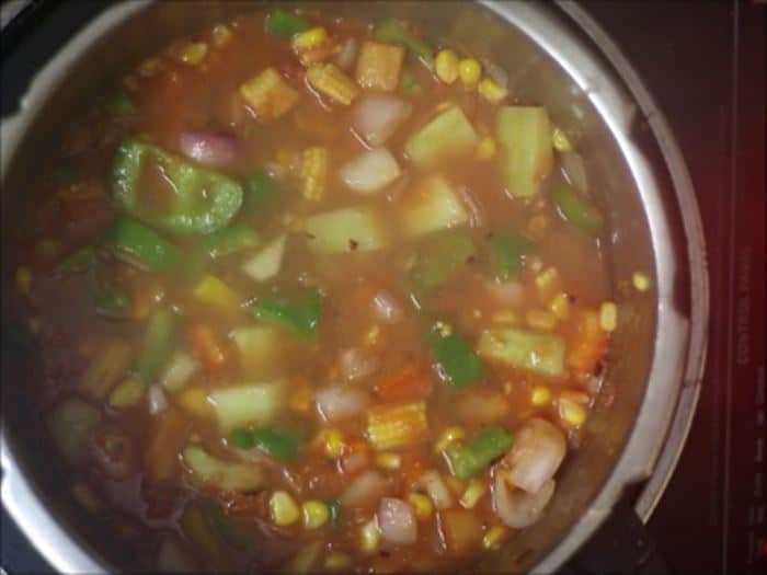 Making pasta primavera recipe- vegan