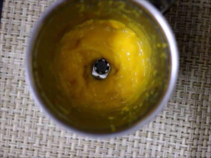 fresh mango chunks blended to smooth puree.