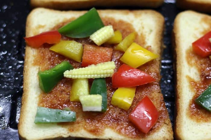 toppings for pizza toast