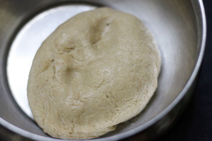 naan dough for making naan pizza recipe