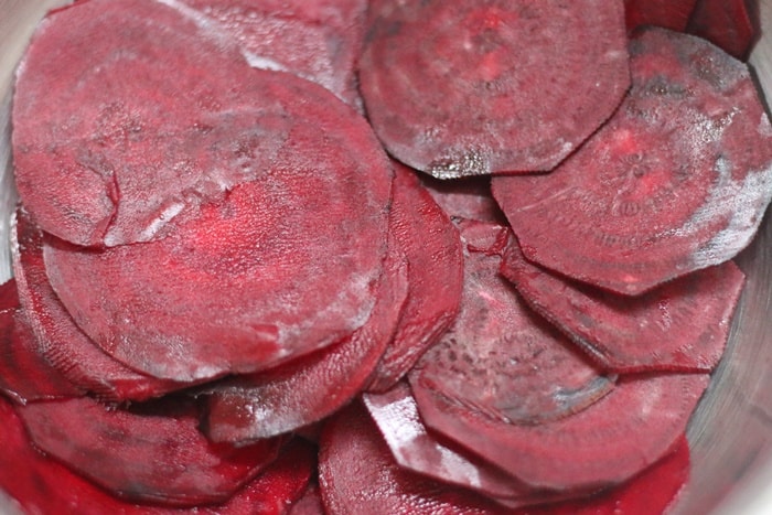 sliced beets for making beet chips
