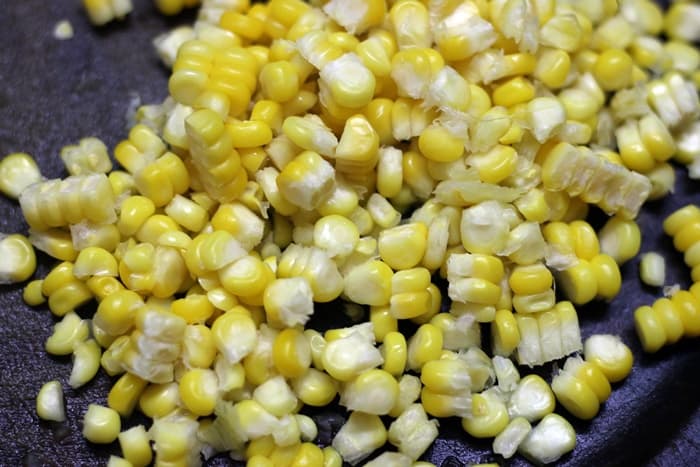 Fresh corn kernels