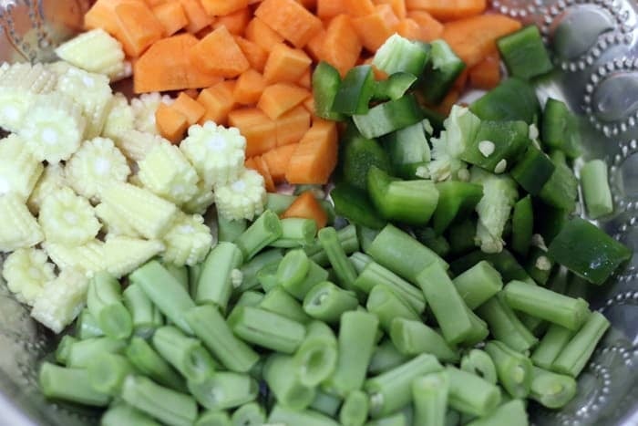 chopped mixed vegetables