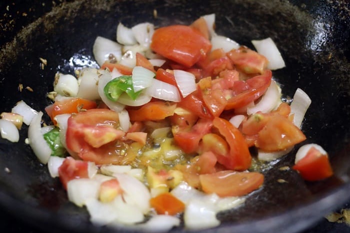 Making paneer chatpata recipe