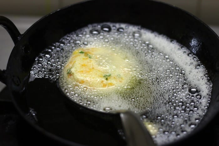 making instant rava vada recipe