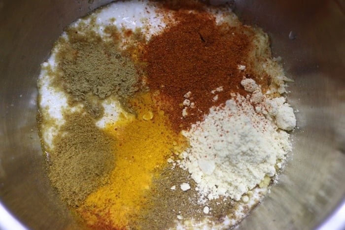 Spice powders added to curd
