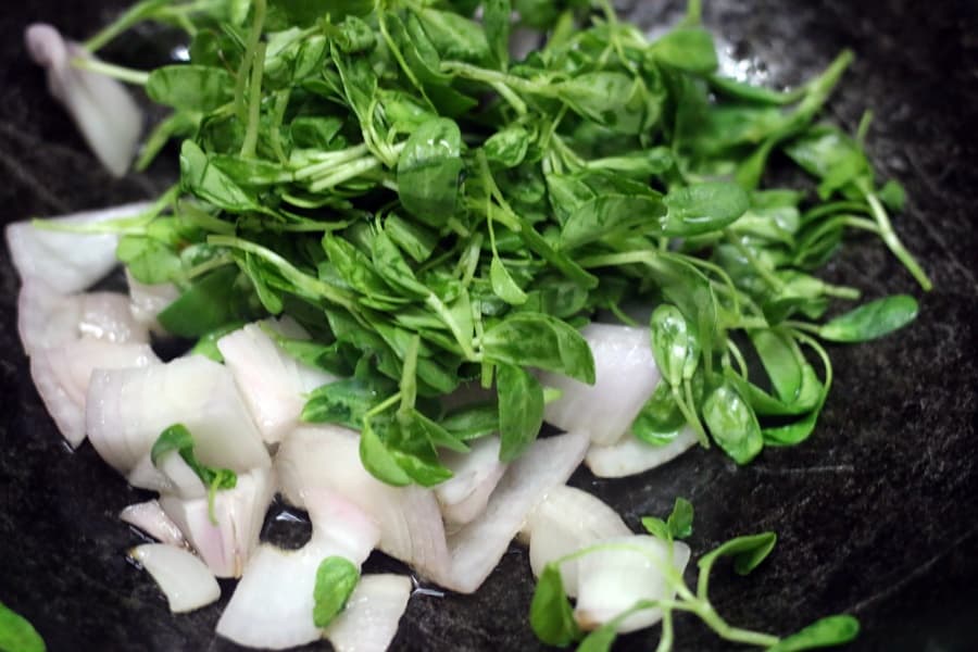 making beetroot salad