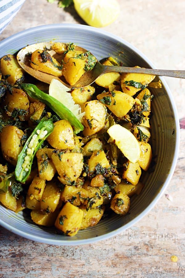 aloo palak recipe- Indian spinach potato stir fry ready to serve