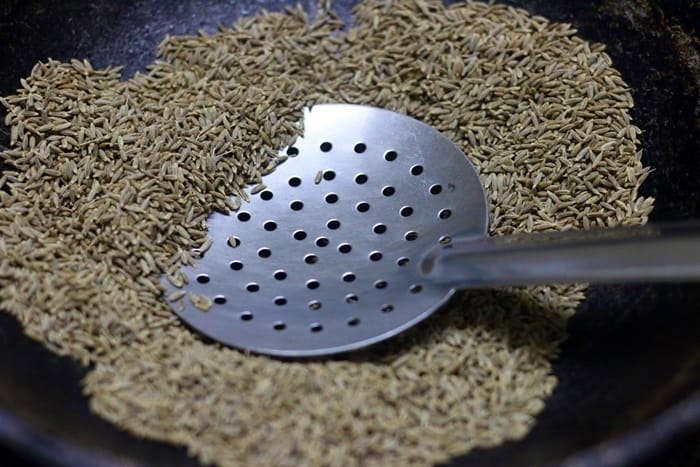 roasting cumin seeds