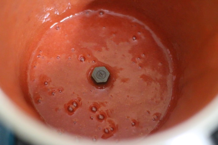 making strawberry agua fresca recipe
