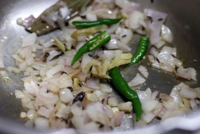 making methi chole recipe